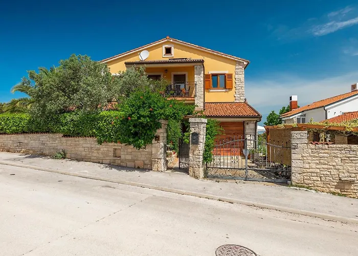 Fani Сasa de vacaciones