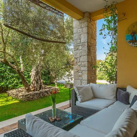 Fani Holiday home *